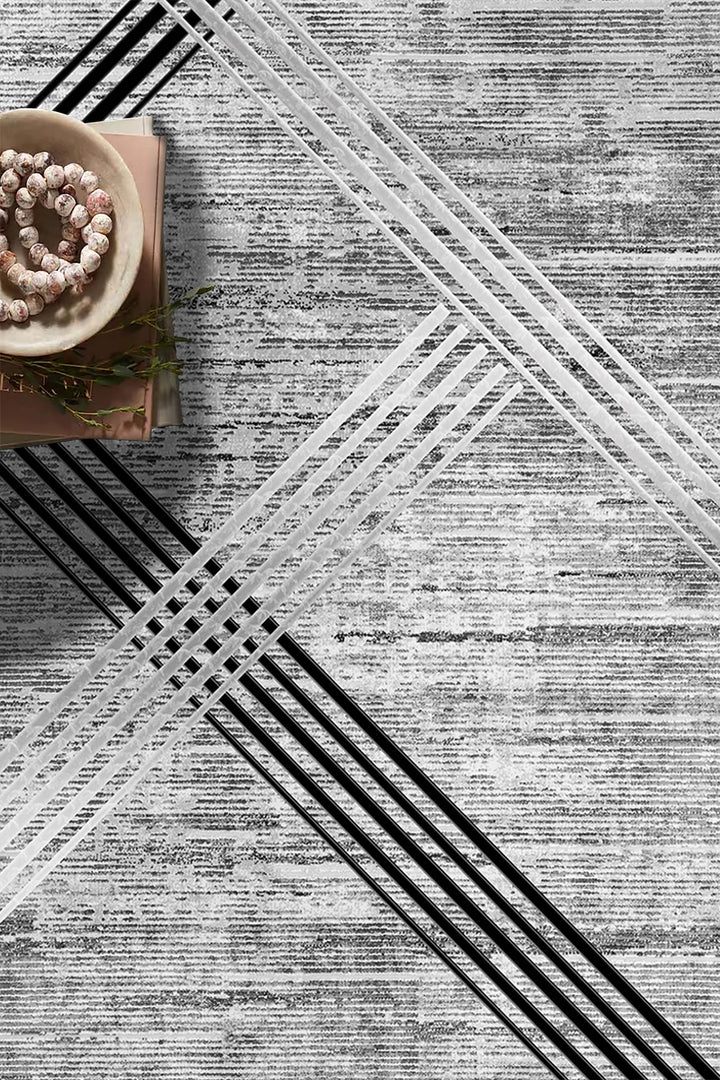 Geometrik Desenli Gri Halı Örtüsü – Kaymaz, Kolay Temizlenebilir, Modern Çizgilerle Şıklık
